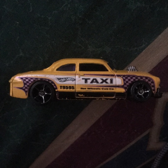 Vintage 2000 Hot Wheels - Yellow SHOE BOX - Taxi T9595 - Picture 11 of 12